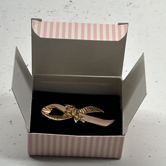 VTG ‘93 AVON Lapel/Hat Pin Breast Cancer Awareness Enamel Ribbon & Gold Toned - Picture 5 of 6